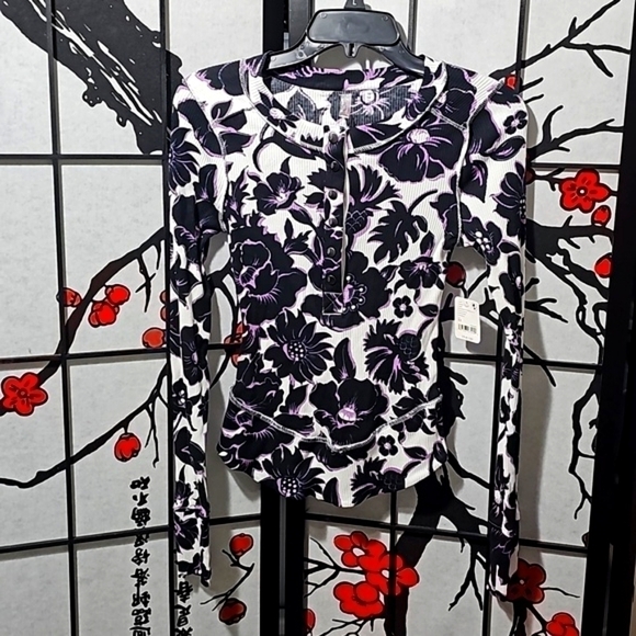 FP Movement Garden Floral Lilac Top‎ Blouse Size XS NWT - Picture 2 of 8
